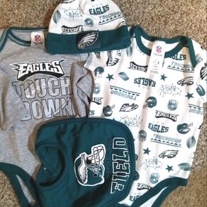 Baby 0-3m Philadelphia eagles onesie set NWOT